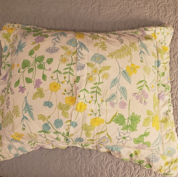 Vtg Adrienne Vittadini sham & 2 window valances - Picture 3 of 7